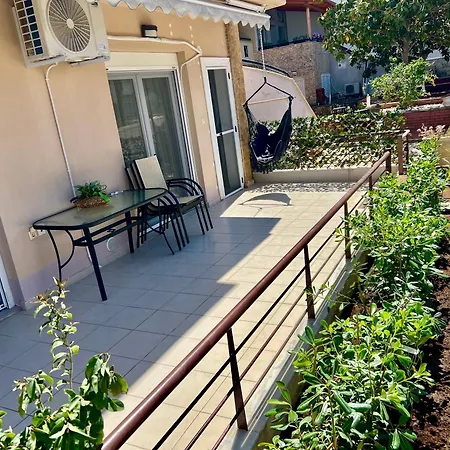 Apartamento Ground-floor With Terrace *